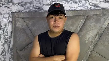 Starte eine Liveshow mit AdrianWalker