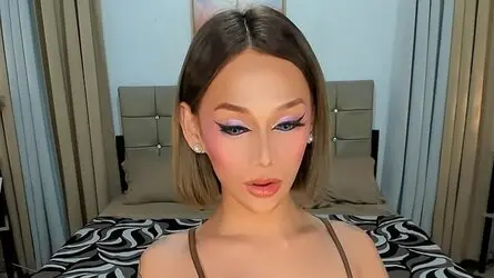 Starte eine Liveshow mit AliciaEdward