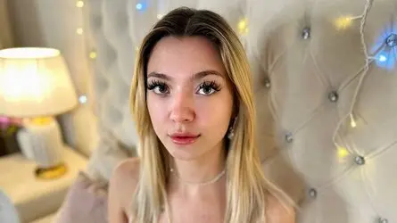 Starte eine Liveshow mit AmandaHarris