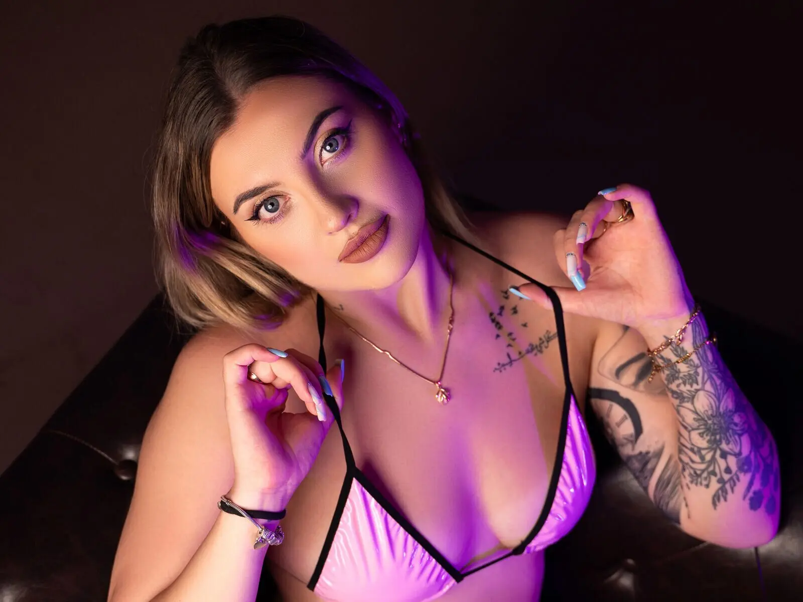 Starte eine Liveshow mit AmeliaLowe