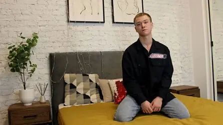 Starte eine Liveshow mit CarlosWhiter