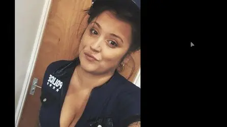 Starte eine Liveshow mit CharlotteSnow