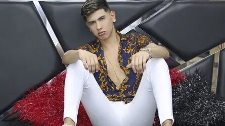 Starte eine Liveshow mit DereckJakov