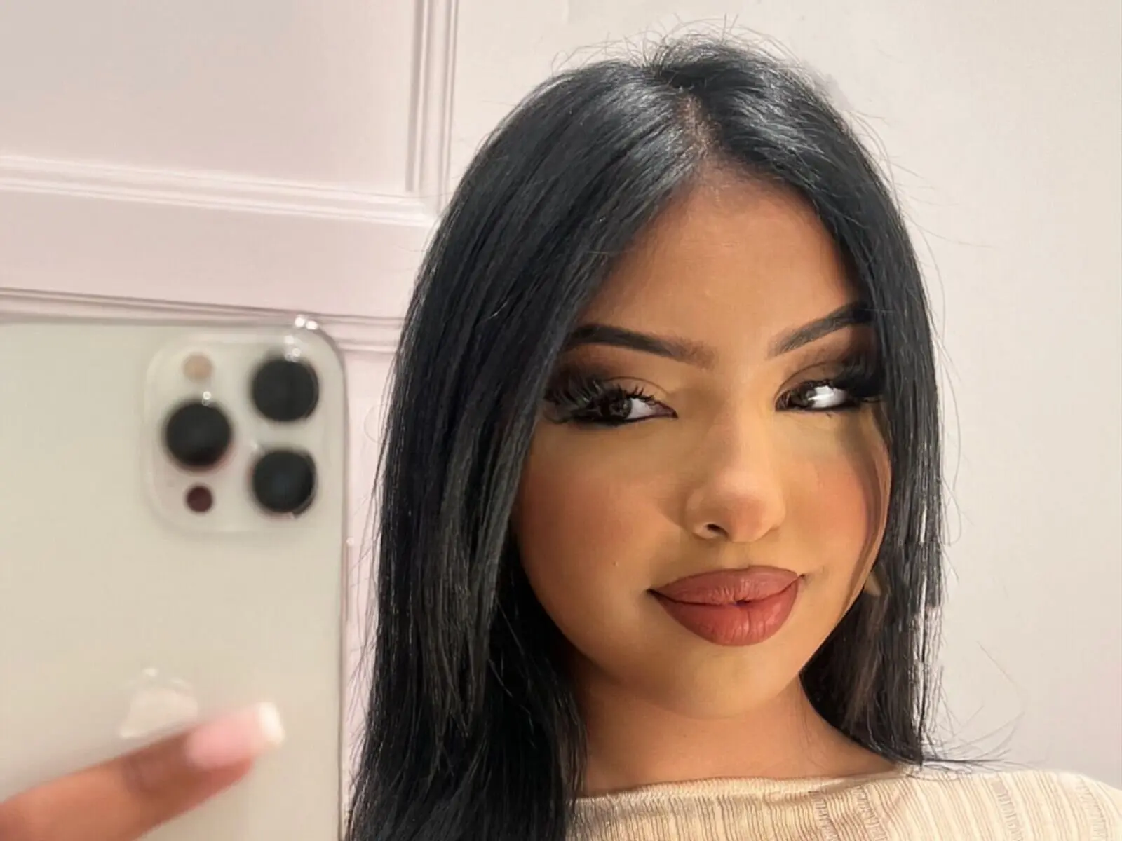 Starte eine Liveshow mit EmiraZayn