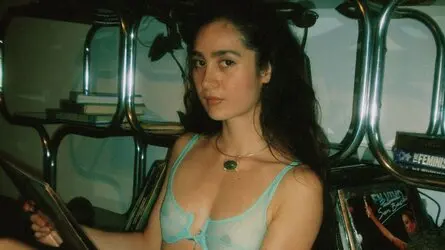 Starte eine Liveshow mit InesCarvalho