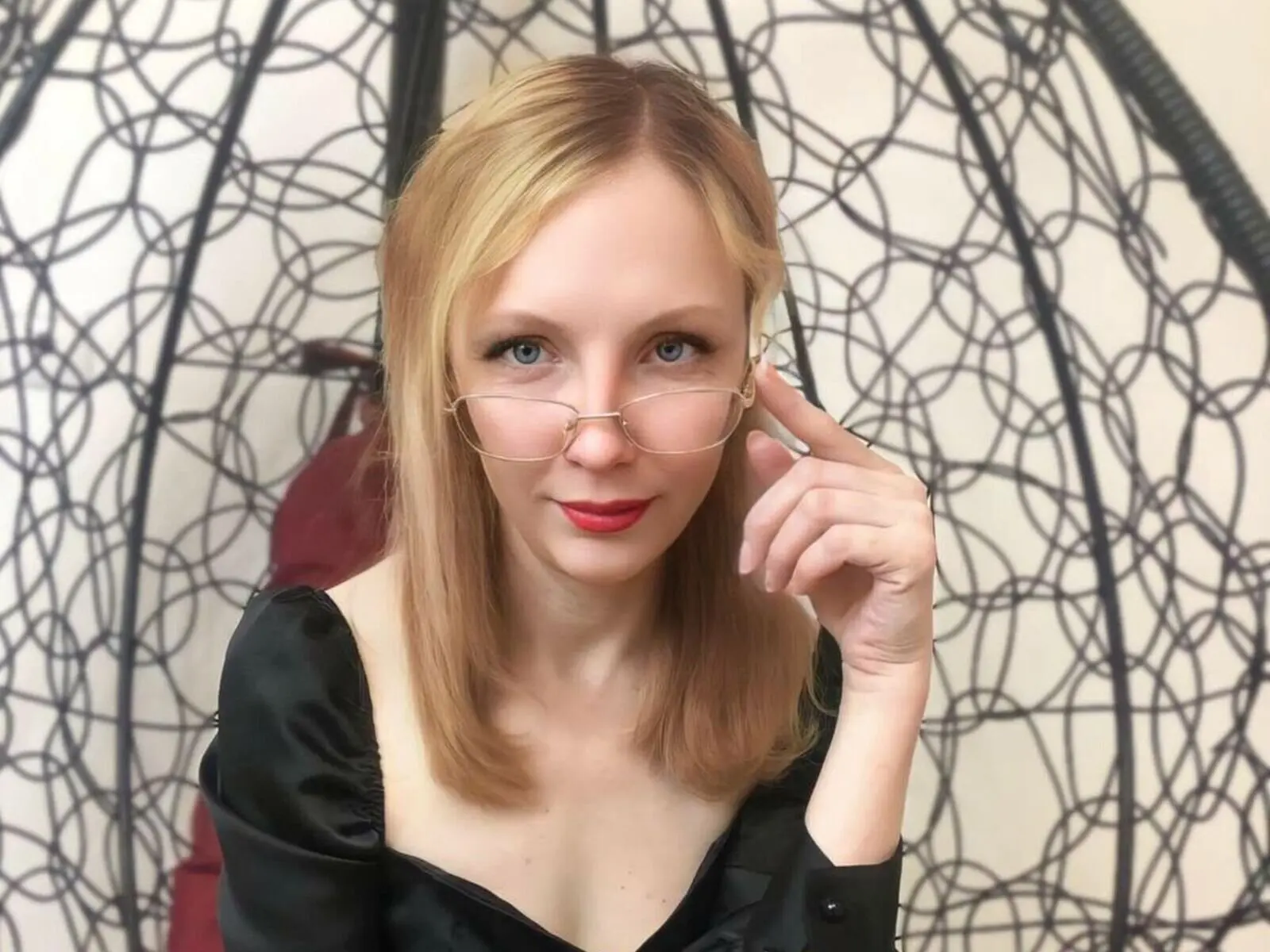Starte eine Liveshow mit JenniferBirch