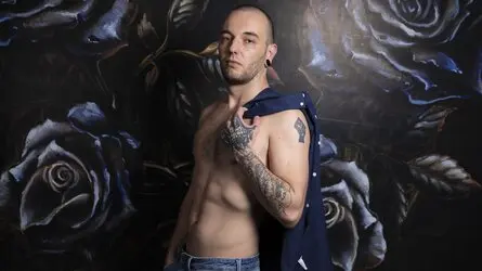 Starte eine Liveshow mit KarlMoore