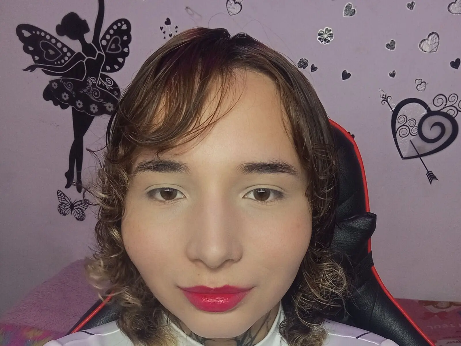 Starte eine Liveshow mit KaterineCarmila