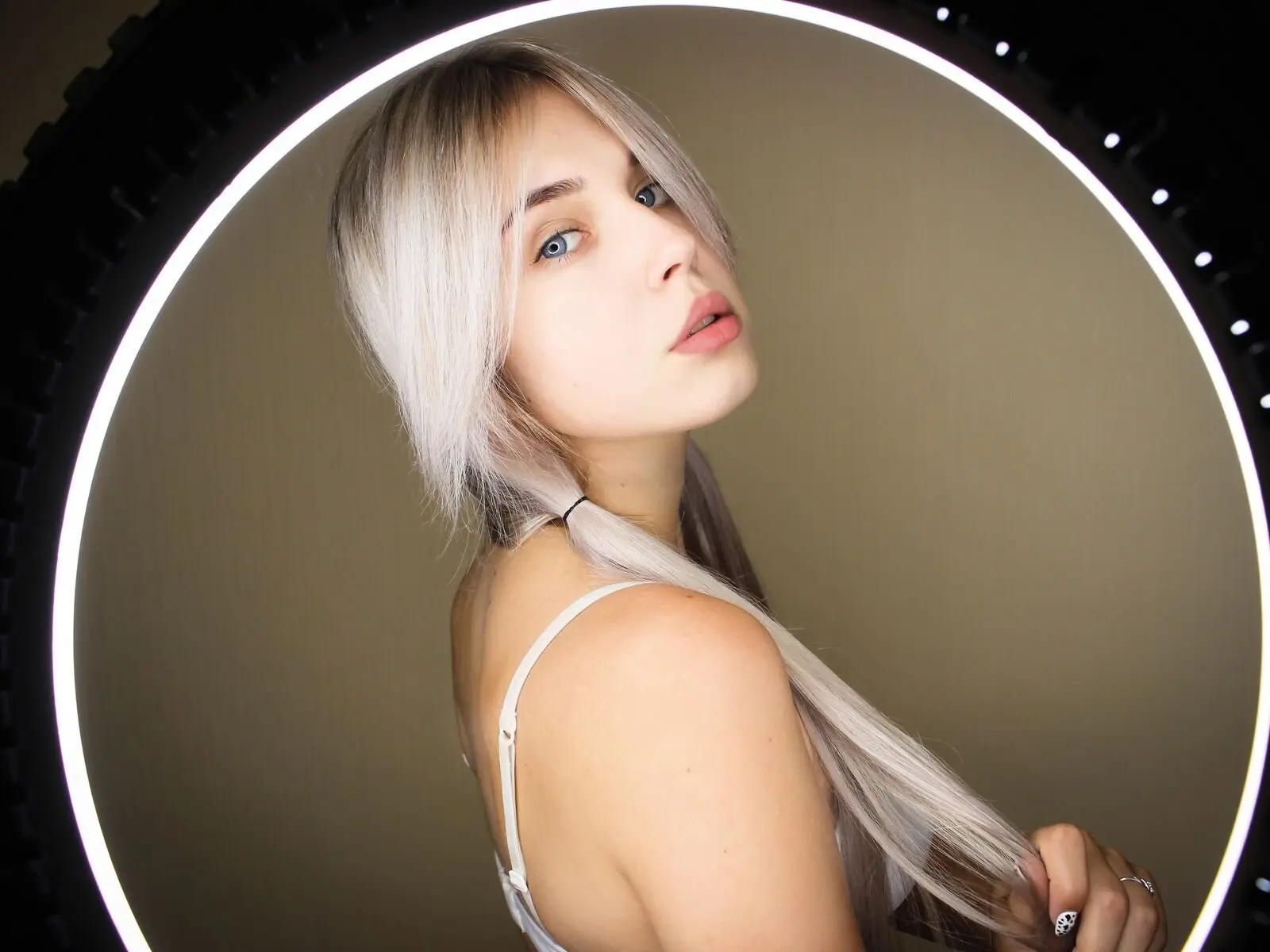 Starte eine Liveshow mit LillianBecker