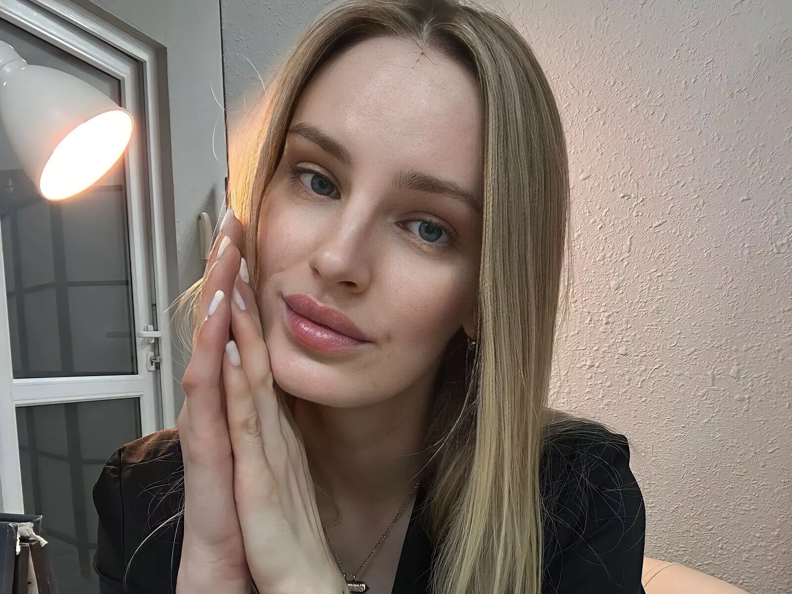 Starte eine Liveshow mit LinaraSokolova