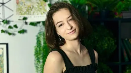 Starte eine Liveshow mit NicolleEnist