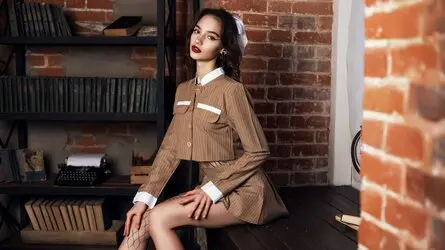 Starte eine Liveshow mit SophieHines