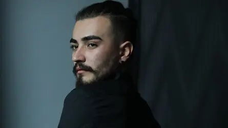 Starte eine Liveshow mit TonyMikel