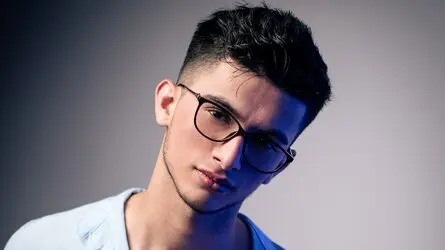 Starte eine Liveshow mit WillAlvarez