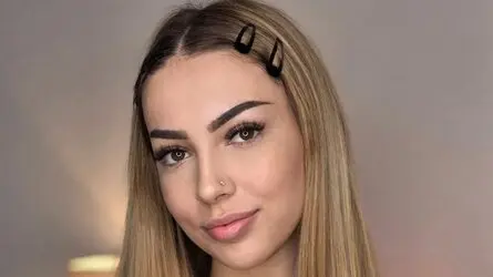 Starte eine Liveshow mit ZaraPlaya